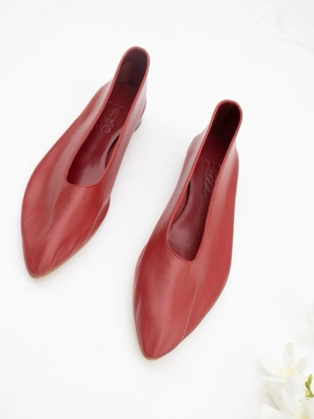 NWT Martiniano Red Leather Party Pointed Toe Flats Sz. 10